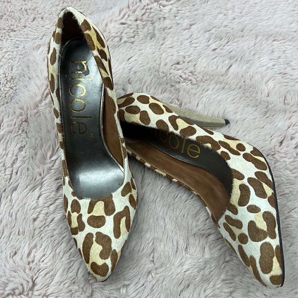 Nicole size 6.5 leather upper animal print heels